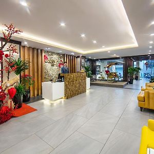 Golden Cyclo Premier Hotel